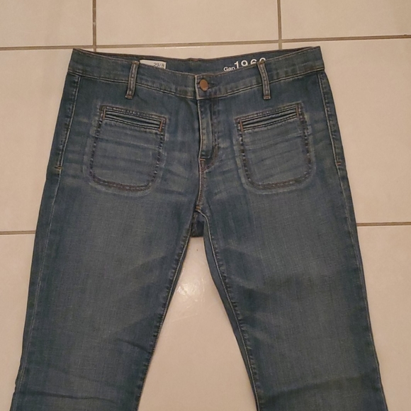 Gap 1969 Flare Jeans - Picture 2 of 6